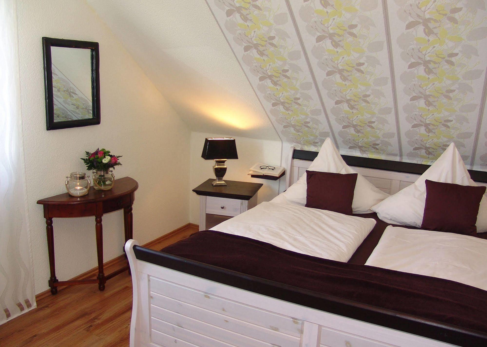 Hotel Garni Landhaus Uttum Krummhörn Kültér fotó