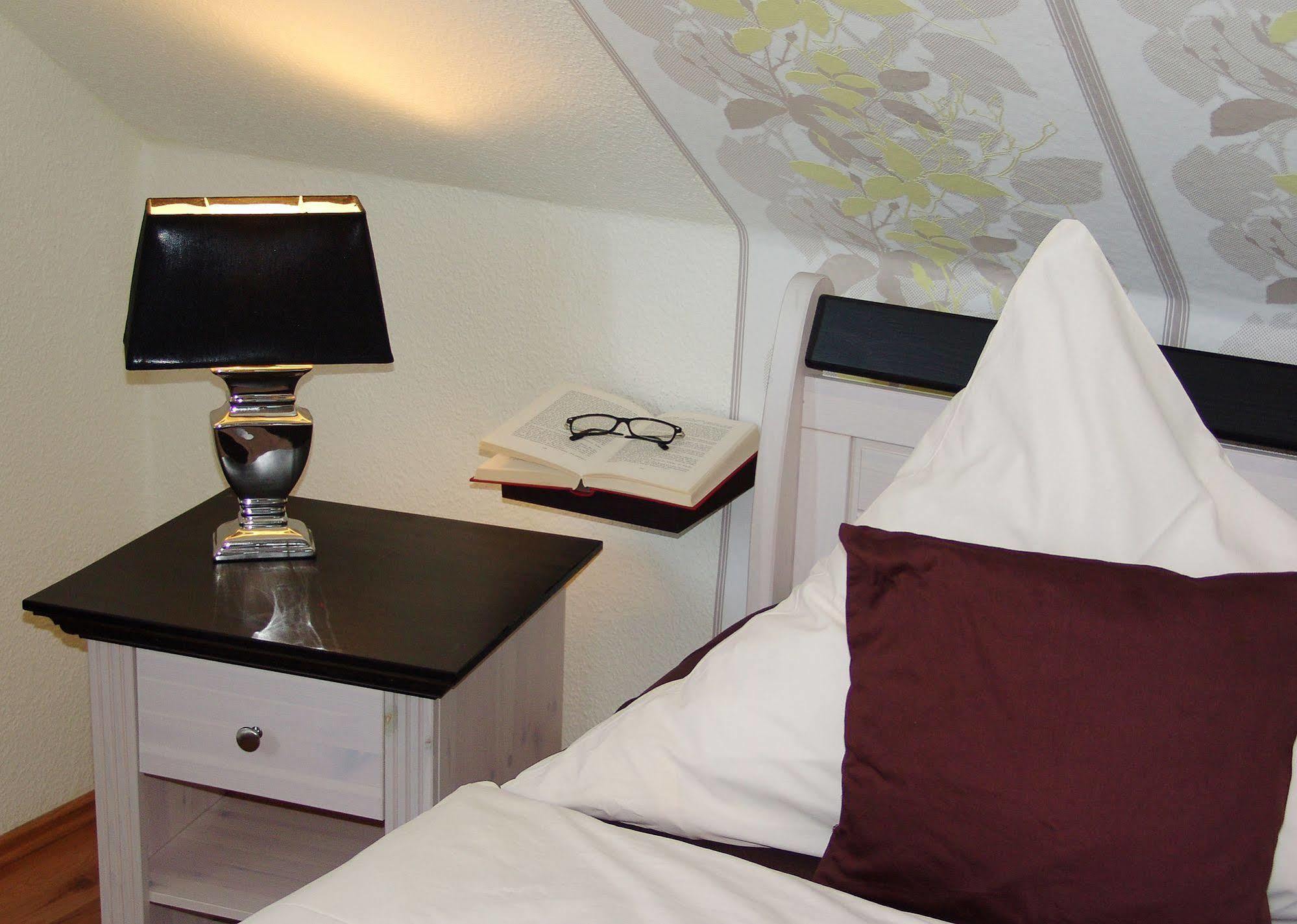 Hotel Garni Landhaus Uttum Krummhörn Kültér fotó